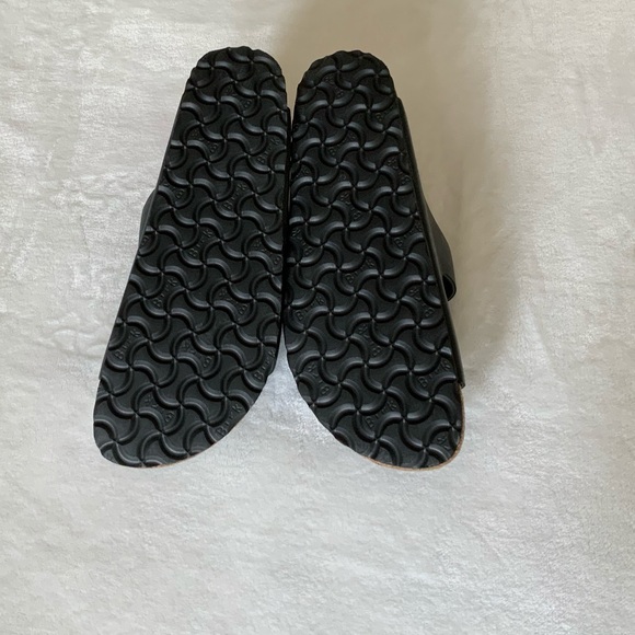 BIRKENSTOCK Arizona Soft Footbed Sandal - Picture 12 of 15